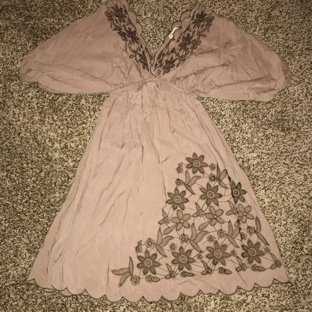 V neck brown dress